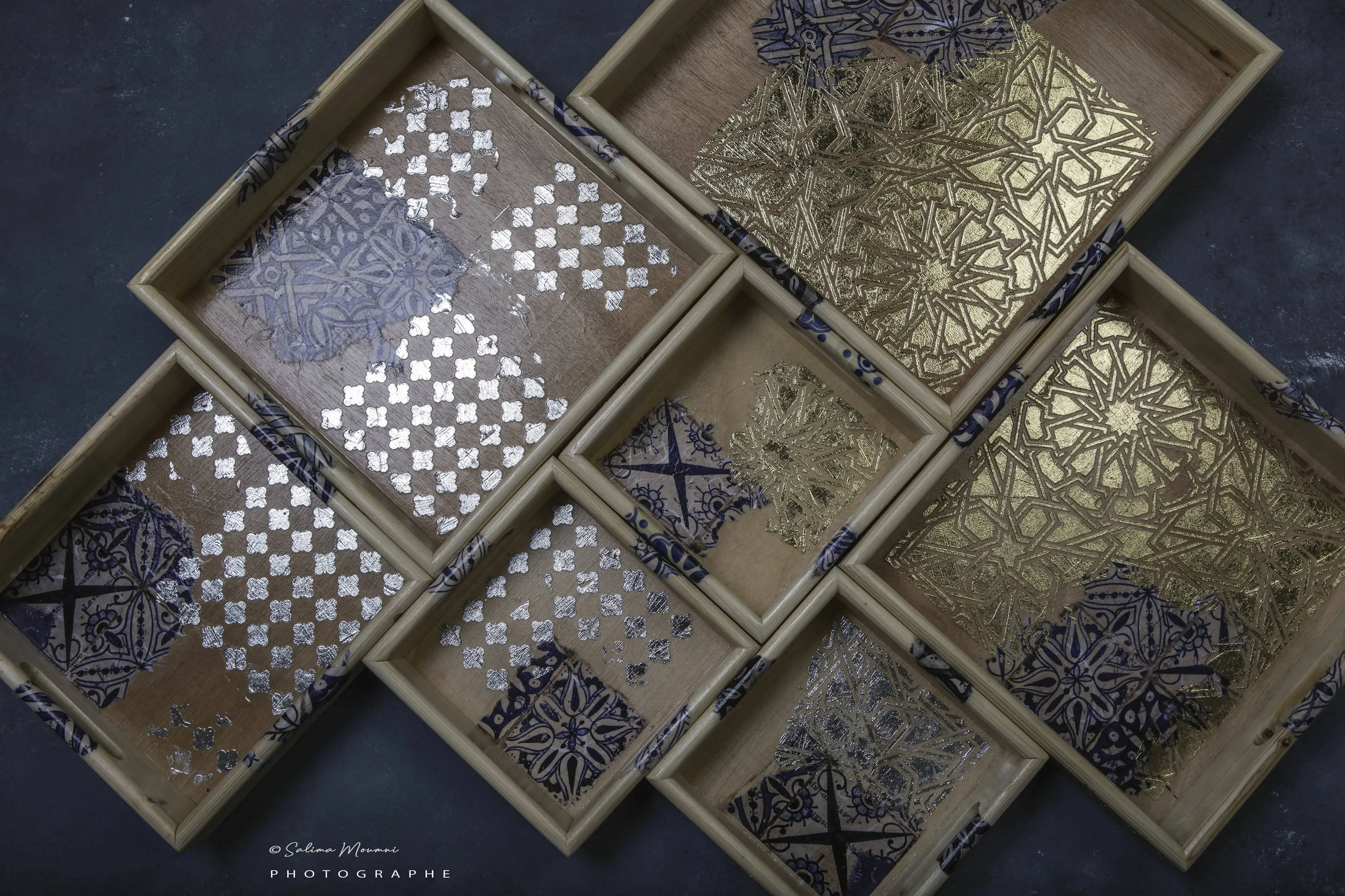 18 cm Wooden Tray with Printed Zelij Fragments