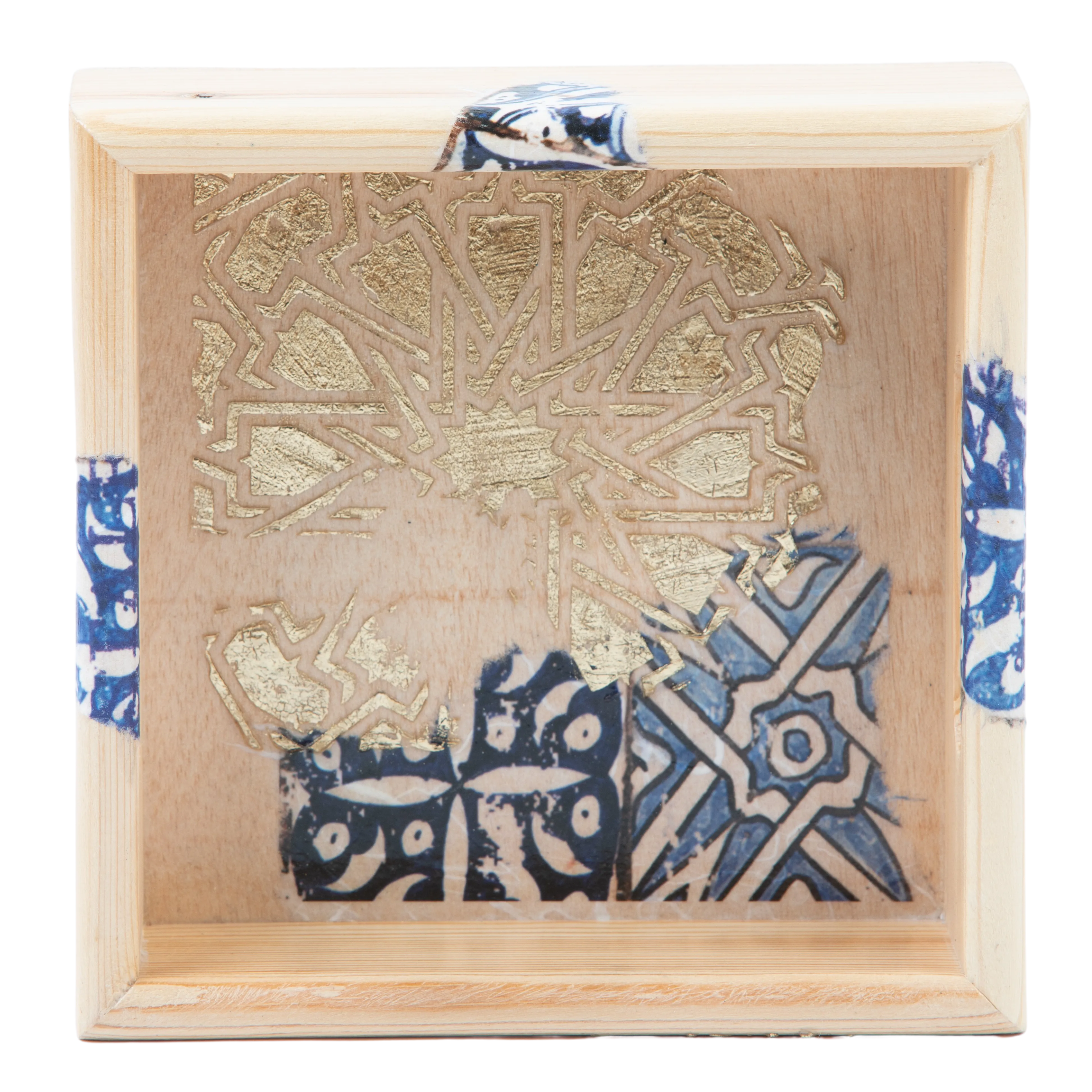 18 cm Wooden Tray with Printed Zelij Fragments