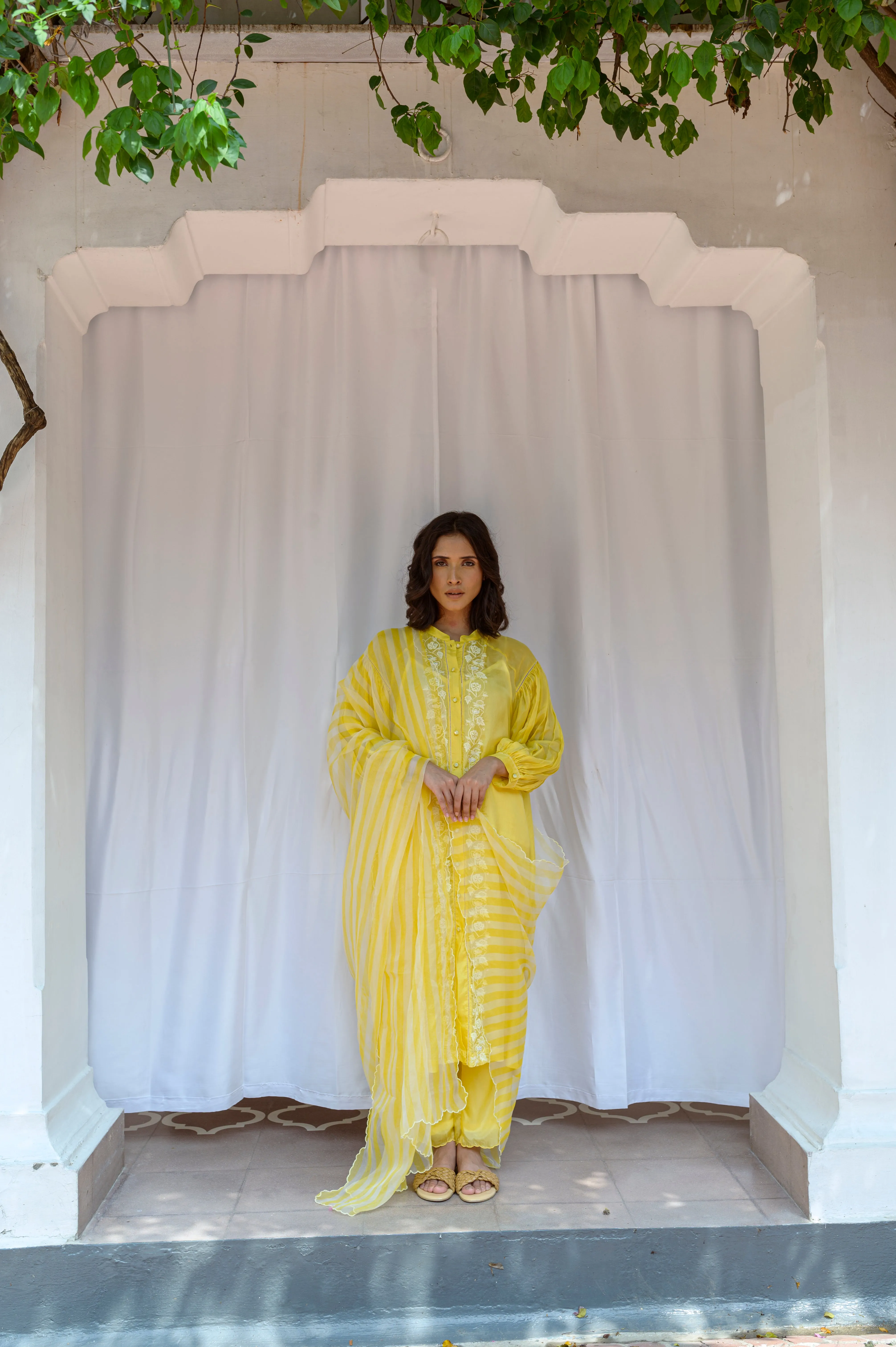 Block printed striper dupatta with scalloped edges