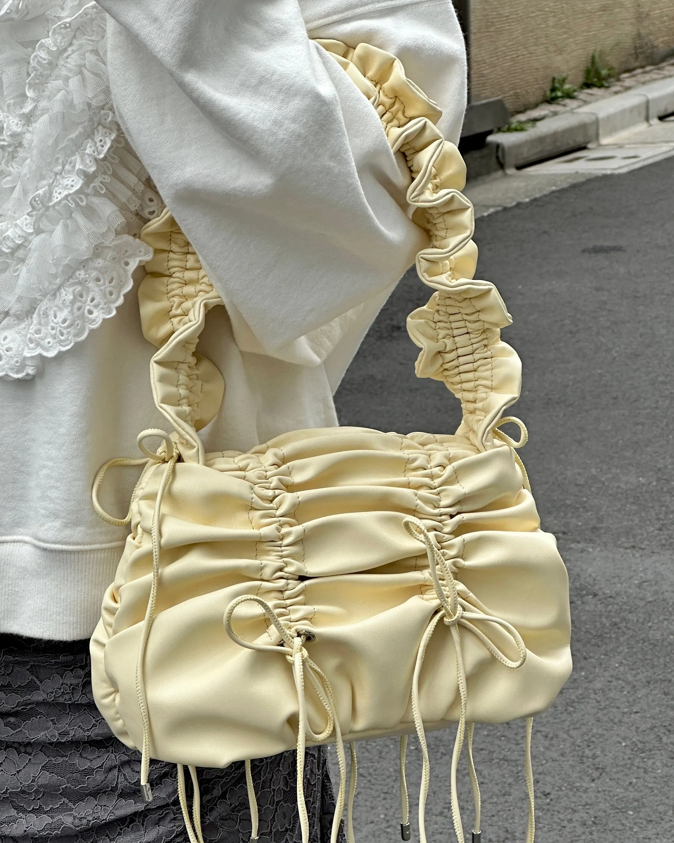 Gather ribbon bag (yellow / green)