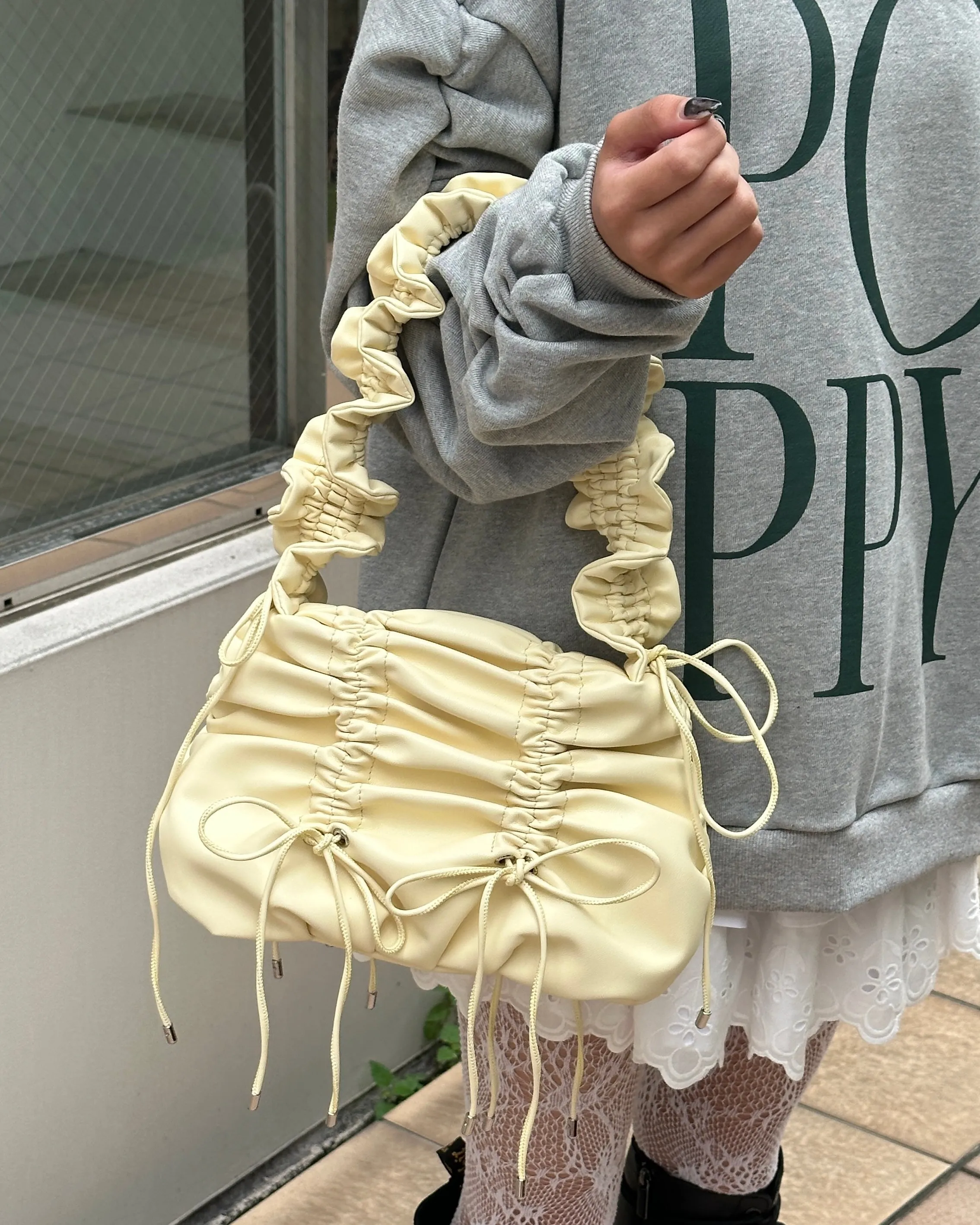 Gather ribbon bag (yellow / green)