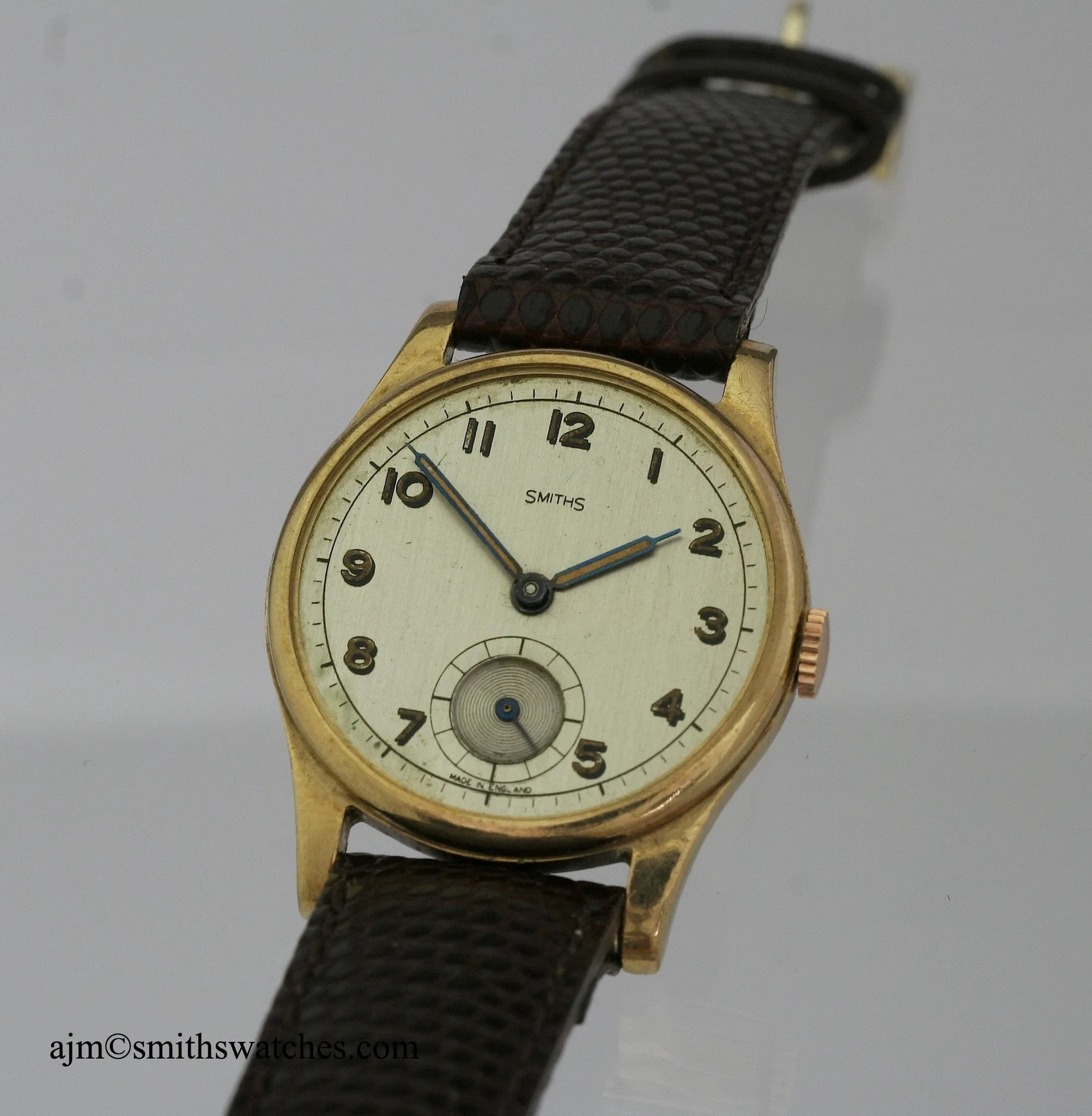 SMITHS EARLY 9CT GOLD WRISTWATCH HALLMARKED 1946/7